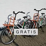 Luxury - Eik Aan De Dijk
