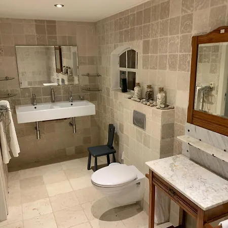Bed and Breakfast Luxury - Eik Aan De Dijk