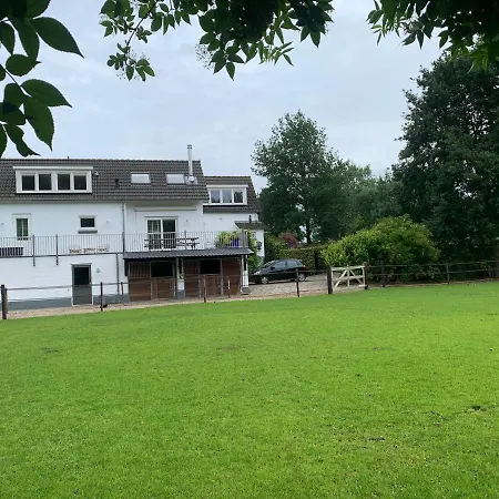 Luxury - Eik Aan De Dijk Bed & Breakfast *