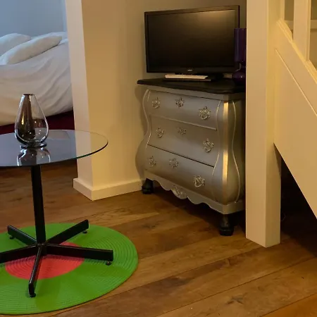 Luxury - Eik Aan De Dijk